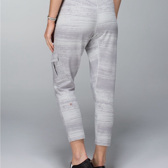 lululemon athletica Pants - Lululemon Carry And Go Pant